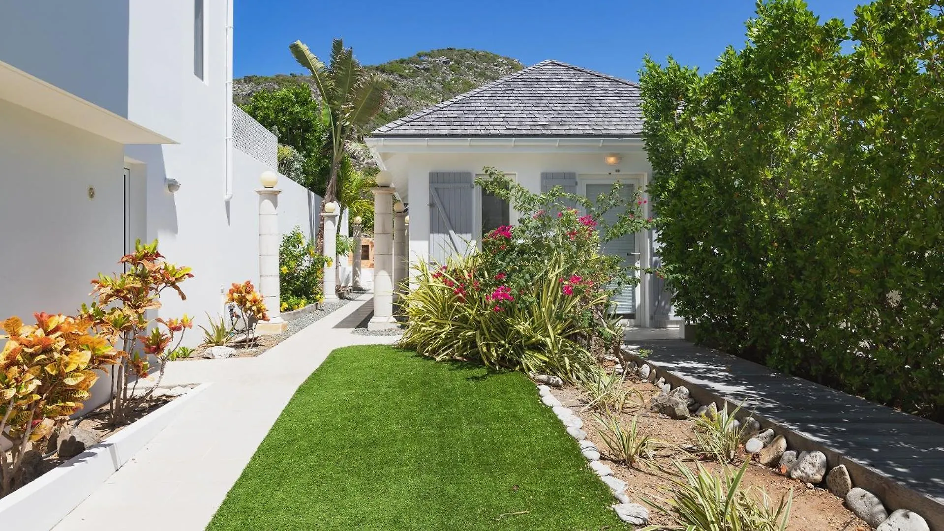 Villa Located In A Secluded Residential Area Gustavia