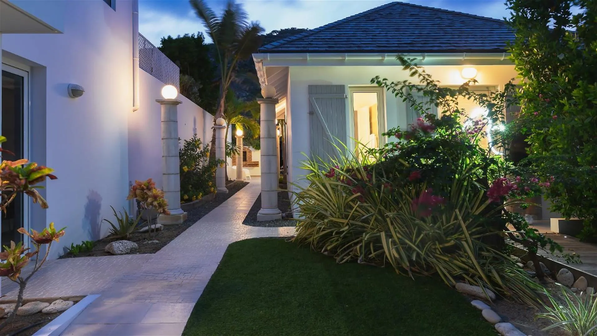Villa Located In A Secluded Residential Area Gustavia