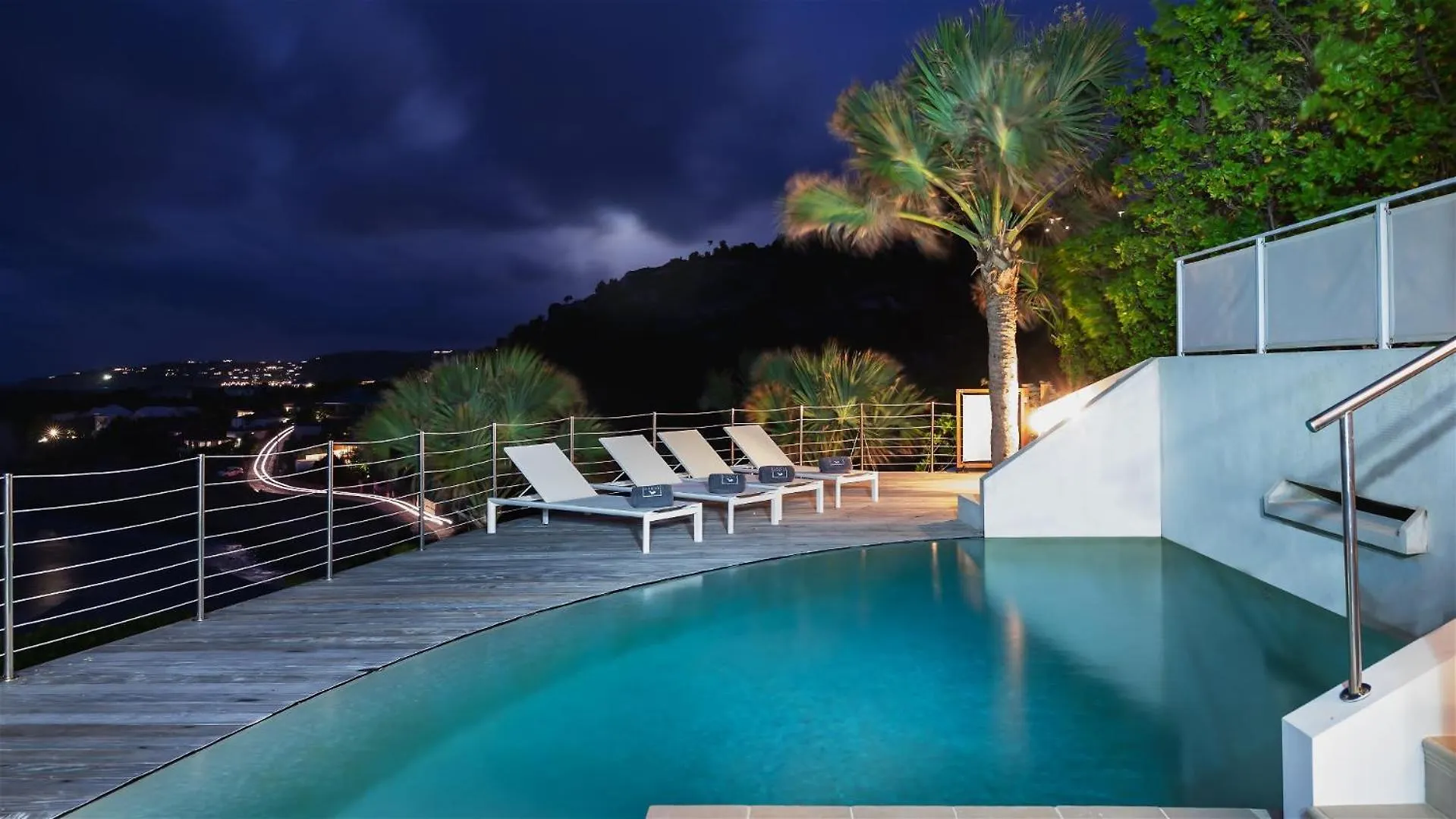 Villa Located In A Secluded Residential Area Γουσταβία 0*,